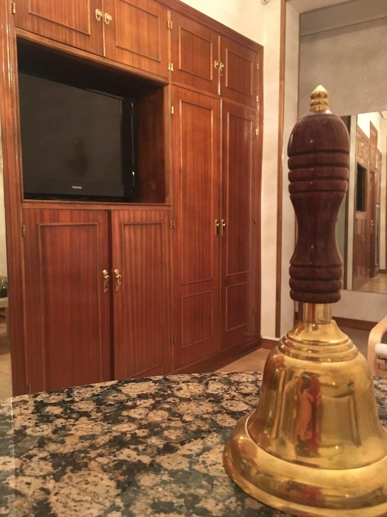 Hostal Rias Bajas Madrid Luaran gambar