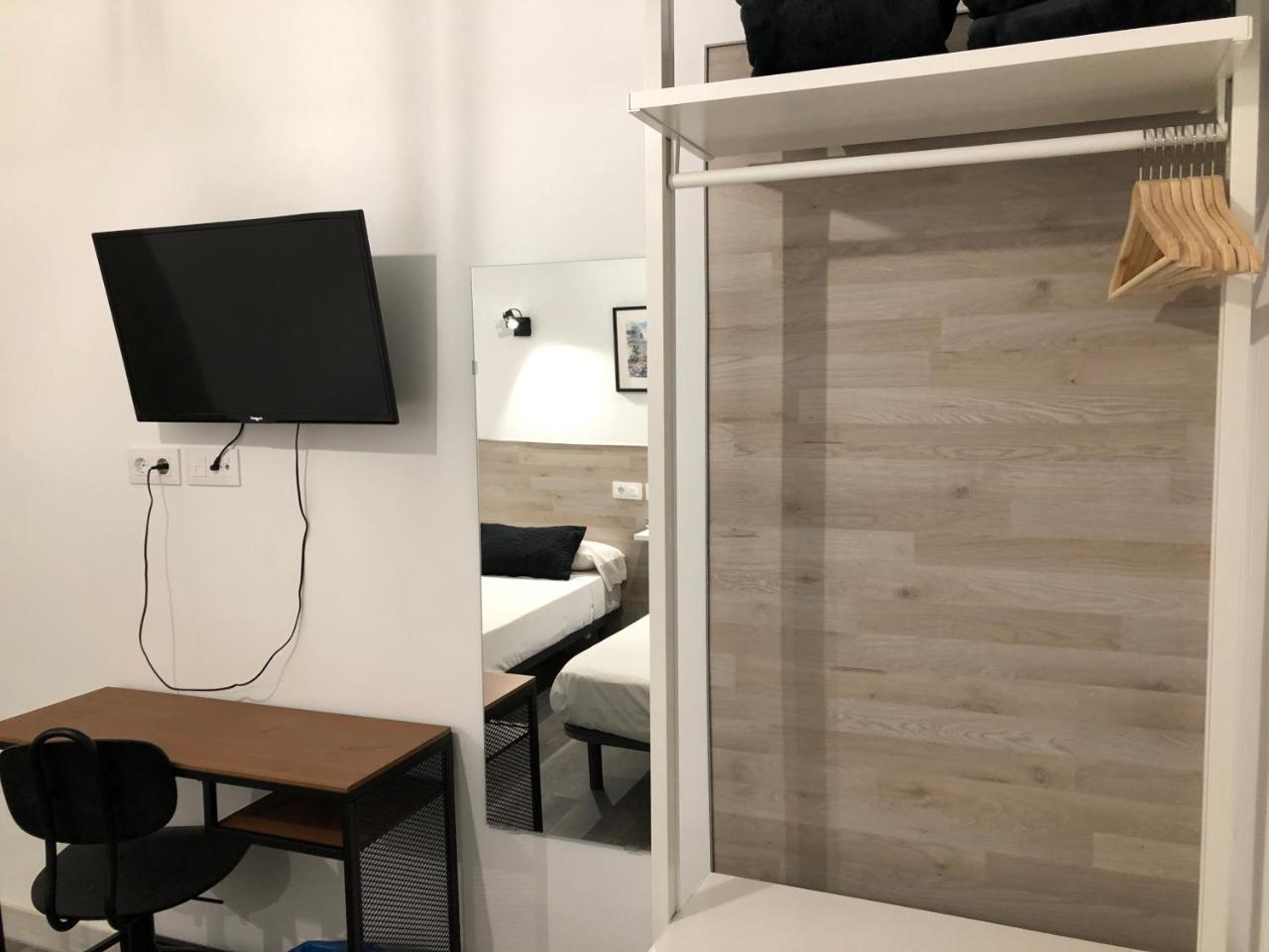 Hostal Rias Bajas Madrid Luaran gambar