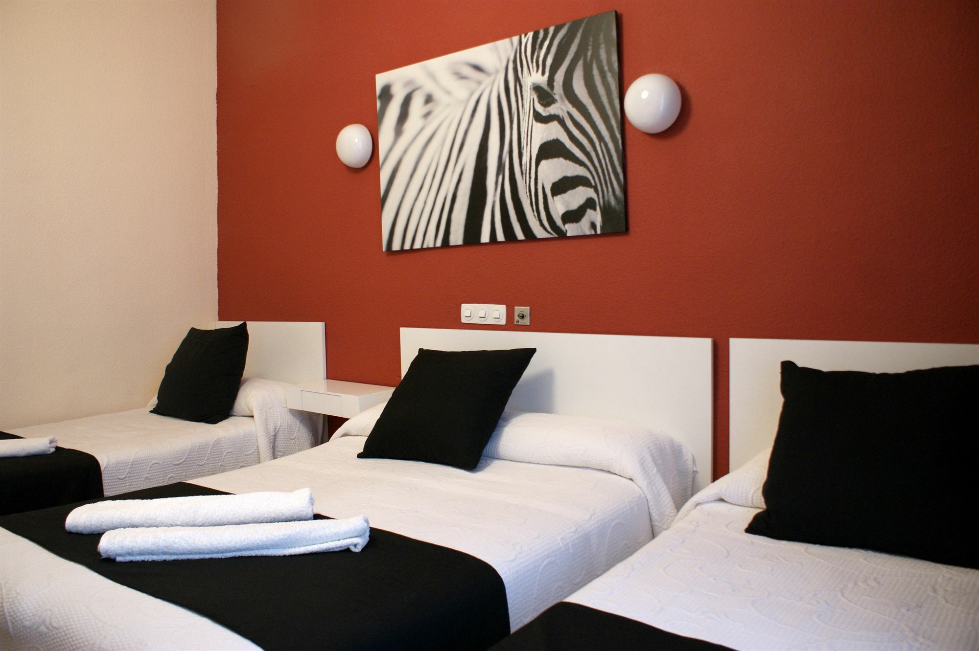 Hostal Rias Bajas Madrid Luaran gambar